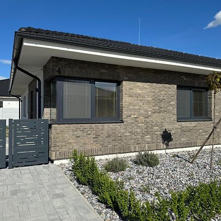 33 Apartments Orechová Potôň Kültér fotó